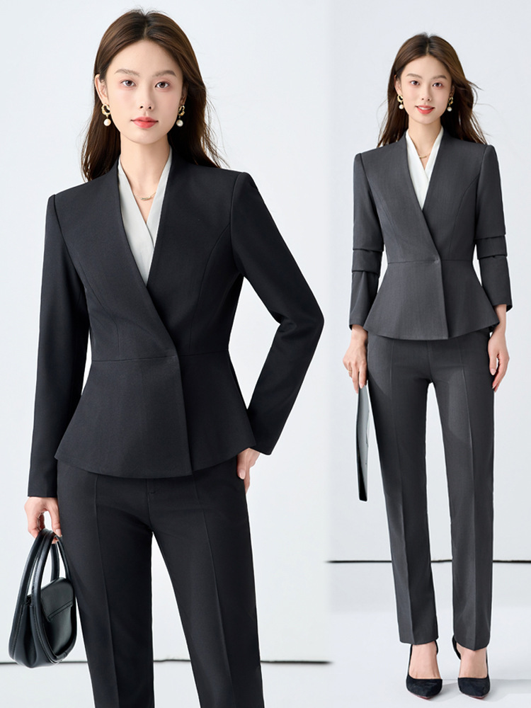 Women'S Formal Wear Stores - Otel yöneticileri, güzellik uzmanları, kuyumcu personeli